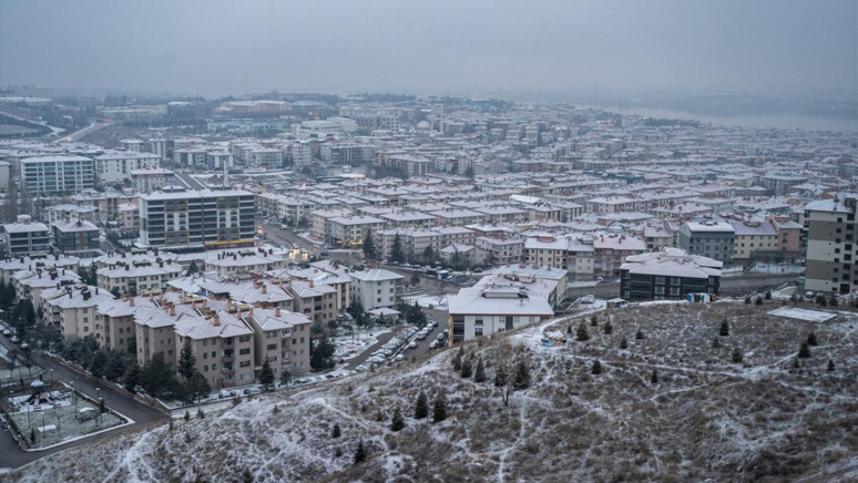 ANKARA'YA KAR GELİYOR