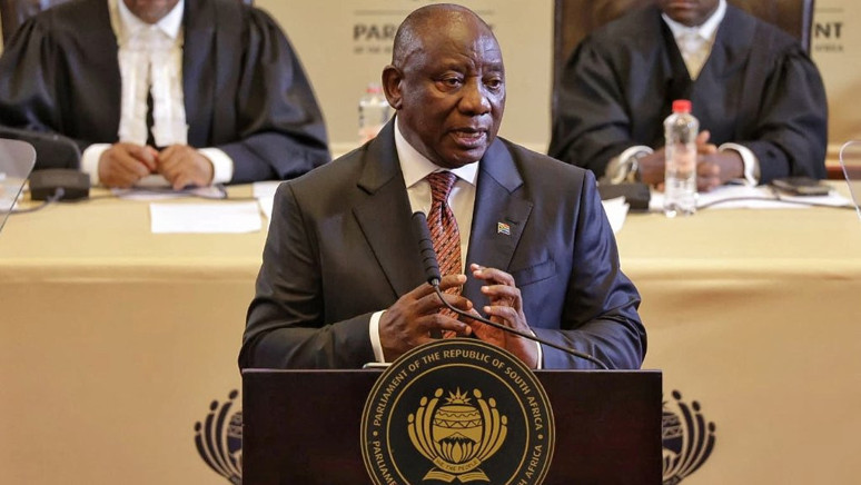 Trump G. Afrika yönetimini beyazlara karşı 'ırkçılık' yapmakla suçluyor - Resim : 2