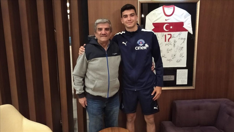 Okul bahçesinden Premier Lig'e! Aston Villa'ya transfer olan Yasin Özcan'ın hikayesi - Resim : 2