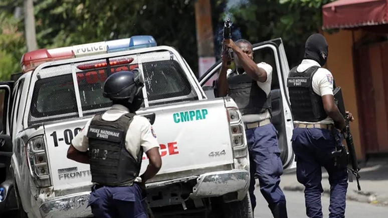Haiti'de çete saldırısı: En az 10 kişi hayatını kaybetti - Resim : 2