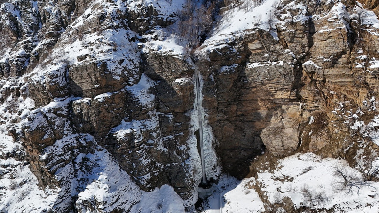 GÜMÜŞKANAT ŞELALESİ