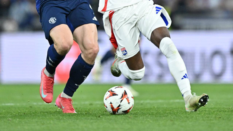 UEFA Avrupa Ligi'nde gecenin sonuçları! Çeyrek final ilk maçları oynandı - Resim : 1