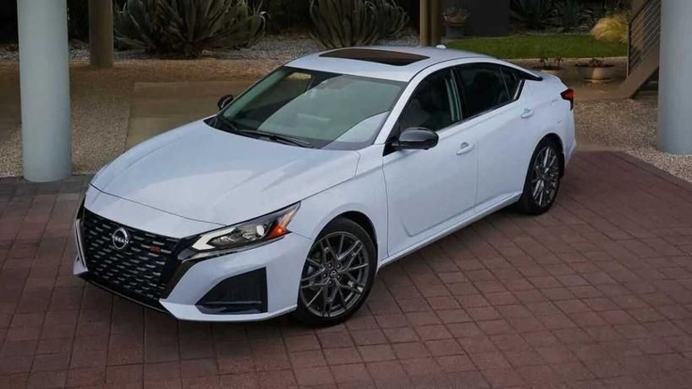 Dünyanın en uzun ömürlü araçları açıklandı! Bu otomobiller kaya gibi çıkıyor - Resim : 1