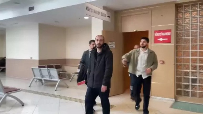 Rapçi Sansar Salvo tutuklandı! Babasını darp etmişti - Resim : 2