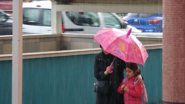 13 Mayıs hava durumu! Meteoroloji'den o şehirlere sağanak uyarısı geldi - Resim : 1