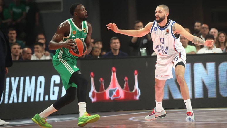 Anadolu Efes, Panathinaikos'u devirdi! Lacivert-beyazlılar seride durumu 1-1'e getirdi - Resim : 2