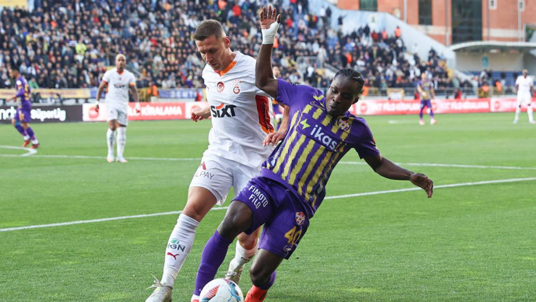Galatasaray, Eyüpspor'u 5-1 mağlup etti! Sarı-kırmızılar zirvede farkı korudu - Resim : 2