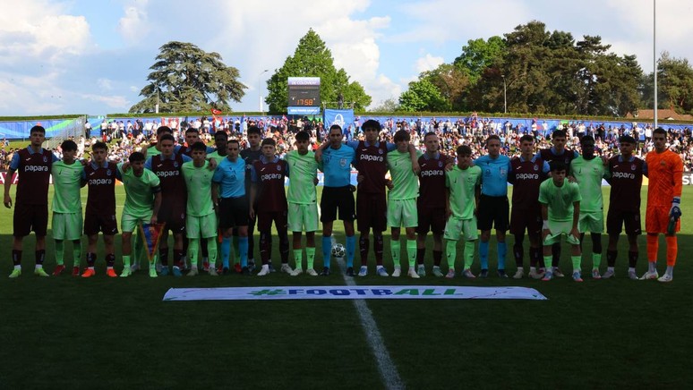 Trabzonspor, UEFA Gençlik Ligi'nde ikinci oldu! Genç yıldızlardan büyük başarı - Resim : 1