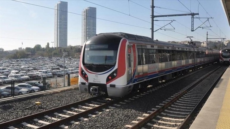 1 Mayıs'ta metro çalışıyor mu