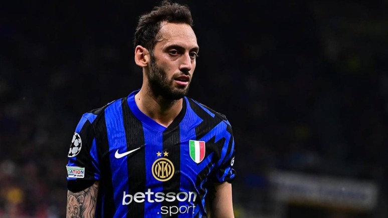 Hakan Çalhanoğlu, Şampiyonlar Ligi'nde ilk peşinde! Milli futbolcu adını tarihe yazdıracak - Resim : 1
