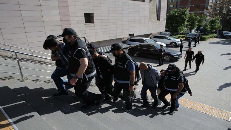 Eskişehir'de FETÖ operasyonu: 23 gözaltı - Resim : 1
