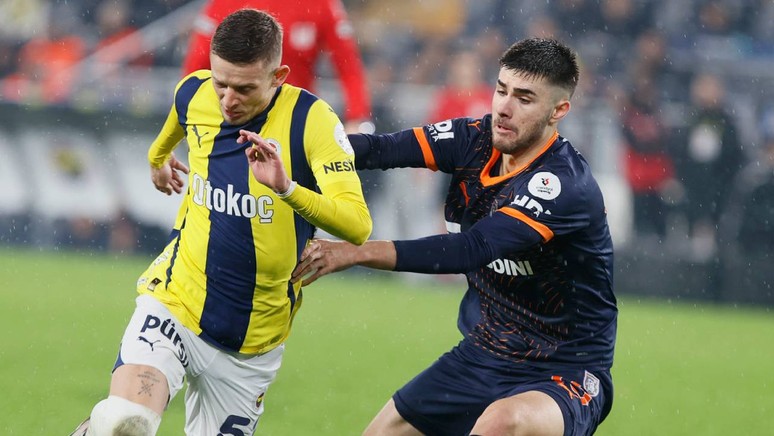 Fenerbahçe, deplasmanda Başakşehir'e konuk oluyor! İşte maç öncesi muhtemel 11'ler - Resim : 1