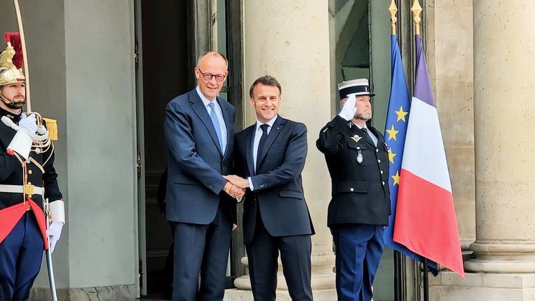 Şansölye ilk ziyaretini Paris ve Varşova’ya yaptı! Macron ve Merz Avrupa'yı savaşa hazırlıyor - Resim : 4