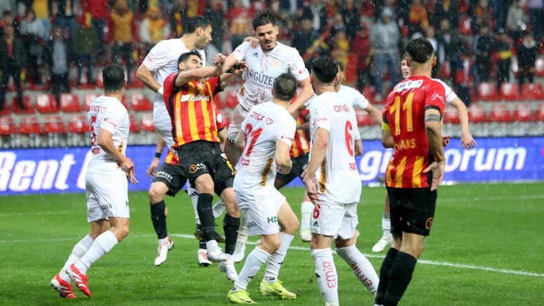 Kayserispor, Antalyaspor'u 3-1 mağlup etti - Resim : 1