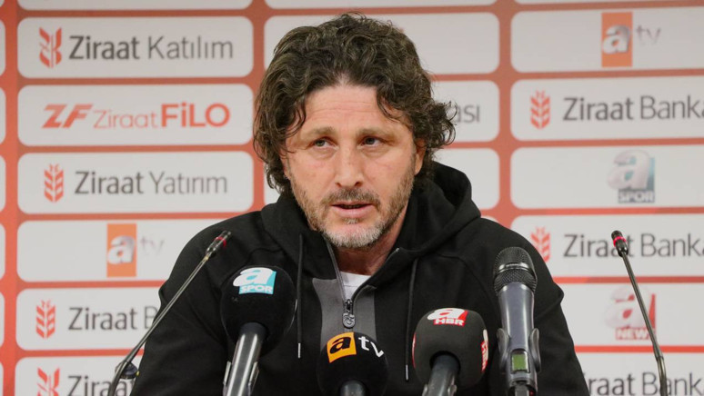 Trabzonspor Teknik Direktörü Fatih Tekke: 'Bu üzüntüyü yaşamak zorundayız' - Resim : 1