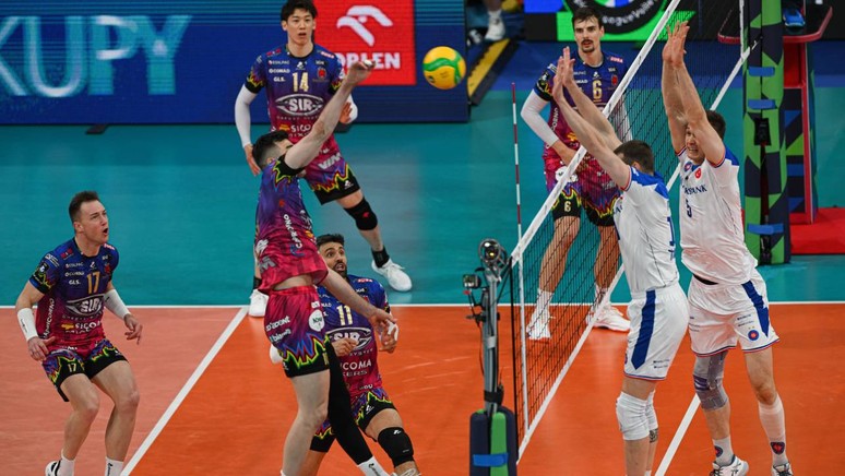 Halkbank, CEV Şampiyonlar Ligi'nde finale kalamadı - Resim : 1