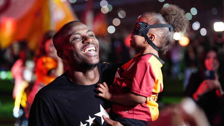 Galatasaray'ın golcüsü Victor Osimhen: 'Galatasaray tarihine geçmek muhteşem bir duygu' - Resim : 1