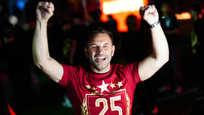 Okan Buruk, Türk futbol tarihine geçti! En fazla şampiyonluk yaşayan 3. teknik adam oldu - Resim : 1