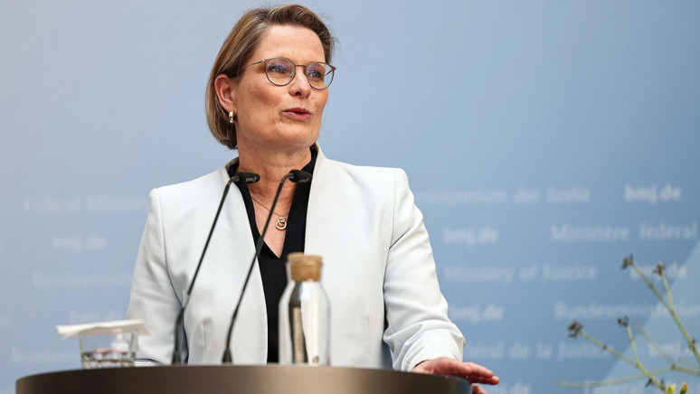 Seçmenin iradesi umursanmıyor: AfD yasağı yeniden Berlin'in gündeminde - Resim : 1