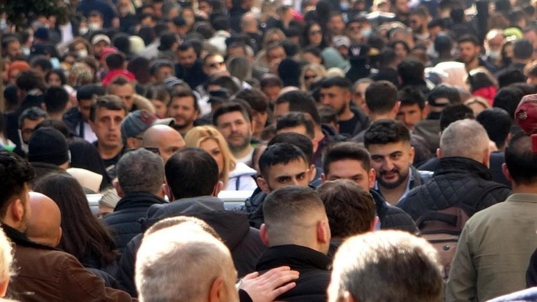 Sağlık Bakanlığı ilanına hücum ettiler! 3 bin kişi alınacak işe yüz binler başvurdu - Resim : 1
