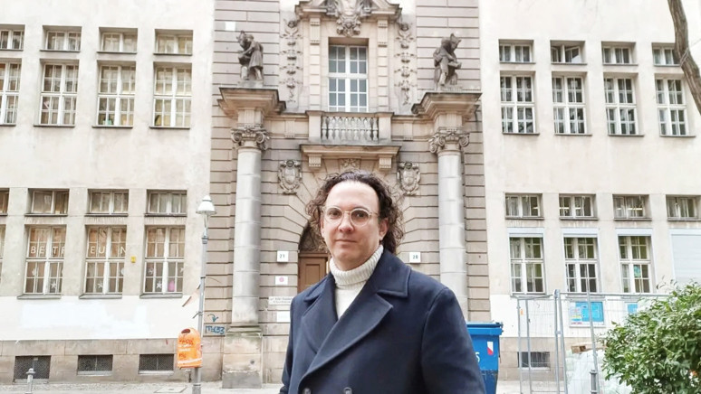 LGBT dayatmasına karşı çıkan çocuklar hedef alındı - Resim : 1