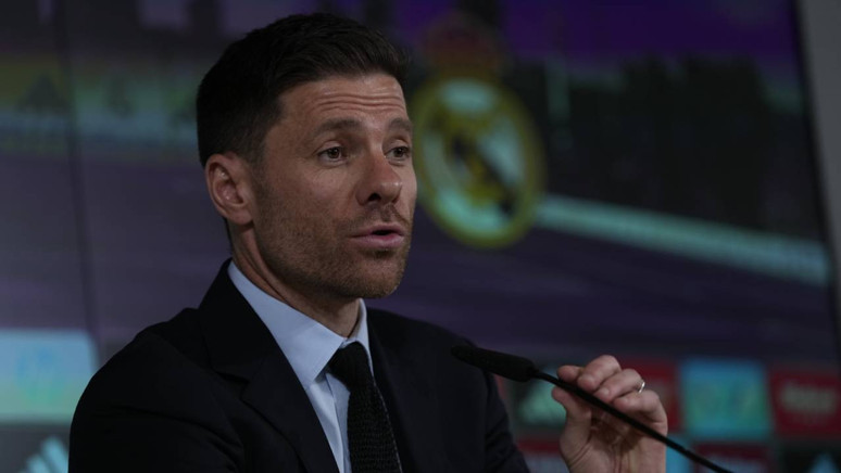 Real Madrid'de Xabi Alonso dönemi başladı - Resim : 2