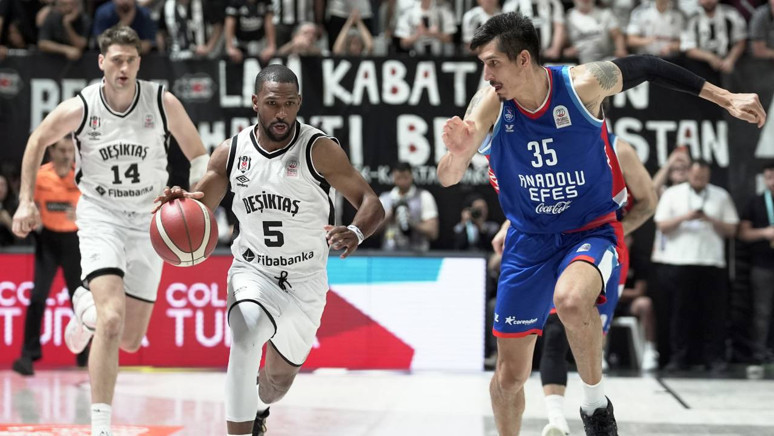Beşiktaş Fibabanka finale yükseldi! Siyah-beyazlılar, Anadolu Efes'i mağlup etti - Resim : 1