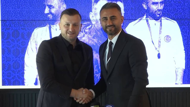 Eyüpspor'da Selçuk Şahin dönemi başladı! 'Aldığım bayrağı daha ileriye taşımak istiyorum' - Resim : 1