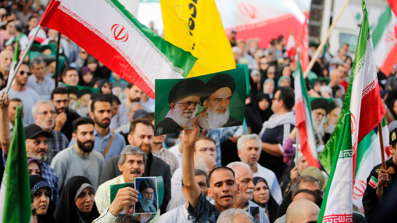 ABD'nin saldırısına karşı İran tek yürek! Tahran'da büyük buluşma - Resim : 1