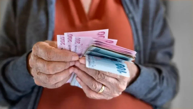 SGK uzmanı kulis verdi! İşte emekli ve memur maaş zammı için Ankara'da konuşulan rakam - Resim : 1