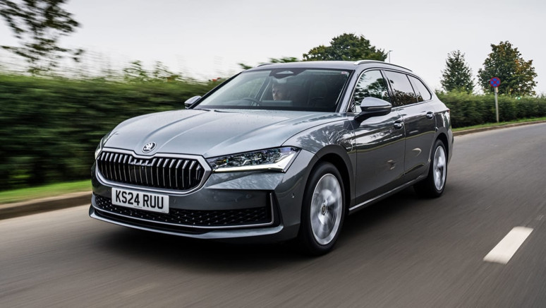 Skoda güncel fiyat listesi belli oldu! Sevilen modeller Fabia ve Octavia'ya zam geldi - Resim : 4