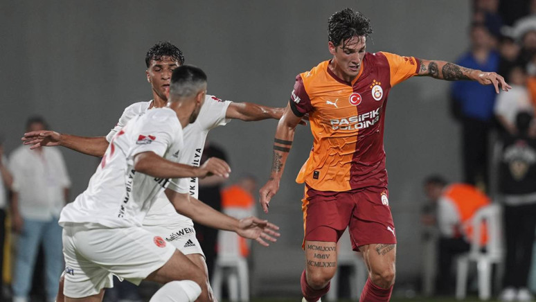 Galatasaray'dan 5-2'lik galibiyet - Resim : 2