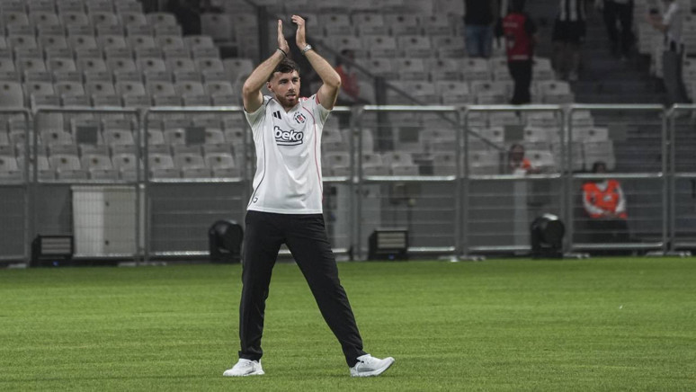 Orkun Kökçü, Beşiktaş'a imzayı attı! Tüpraş Stadı'nda dev imza töreni - Resim : 4
