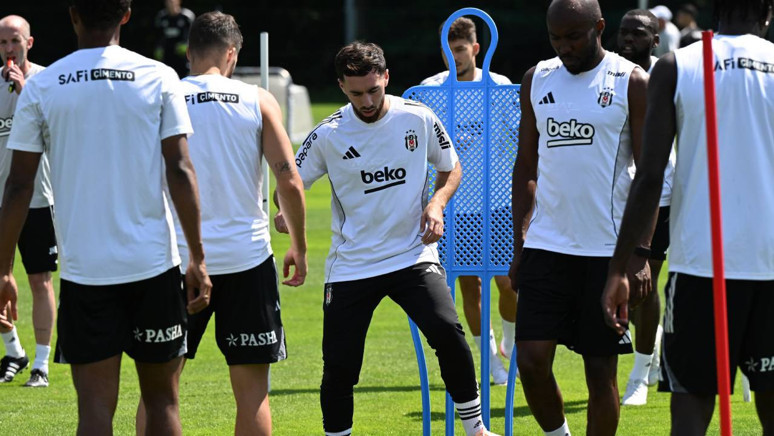 Beşiktaş'ta hazırlıklar devam ediyor - Resim : 1