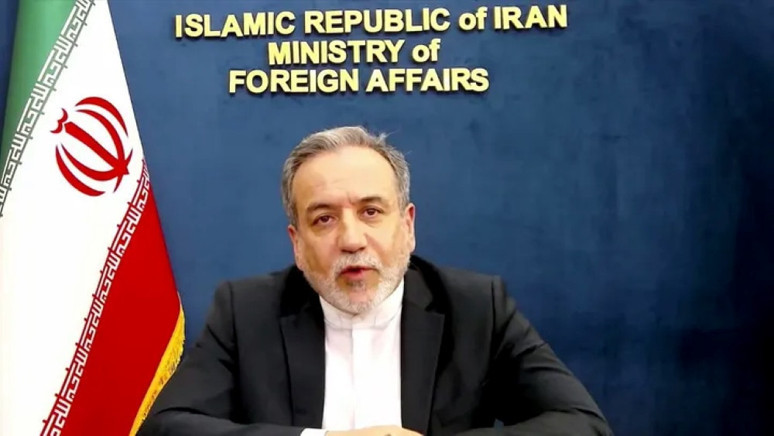 İran Dışişleri Bakanı'nın nükleer tesisler hakkındaki mesajları Trump'ı klavye başına oturttu - Resim : 1