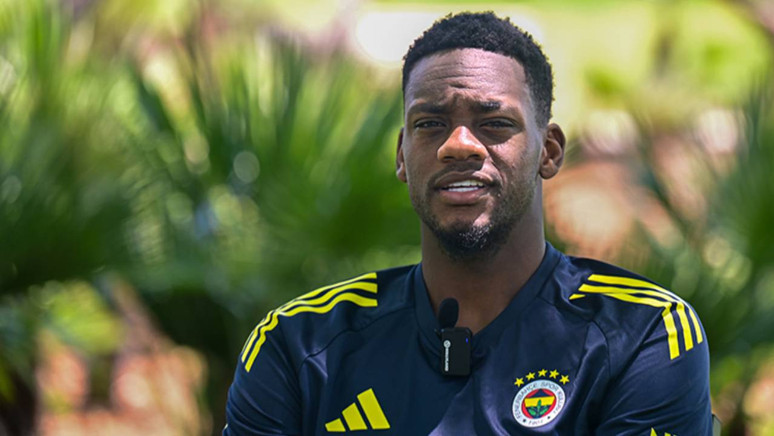 Fenerbahçeli Jhon Duran'dan Osimhen'e gönderme! 'Ne o benden üstün ne de ben ondan üstünüm' - Resim : 2