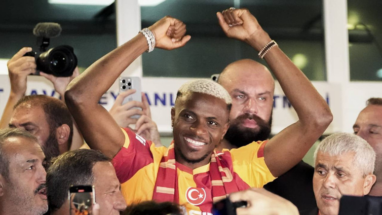 Victor Osimhen, İstanbul'a geldi! Yıldız golcü, Galatasaray ile sözleşme imzalayacak - Resim : 2