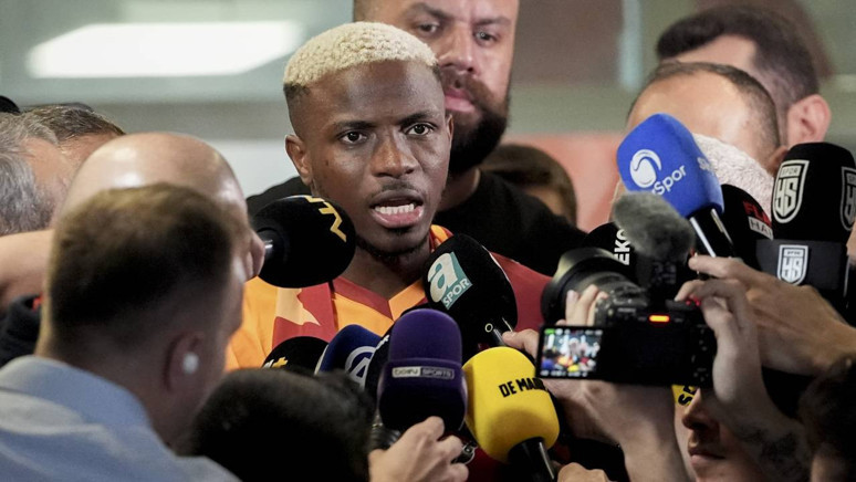 Victor Osimhen, İstanbul'a geldi! Yıldız golcü, Galatasaray ile sözleşme imzalayacak - Resim : 4