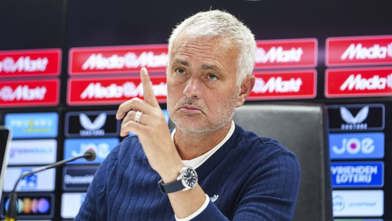 Fenerbahçe Teknik Direktörü Jose Mourinho: 'Oyuncularımın performansından dolayı mutluyum' - Resim : 1