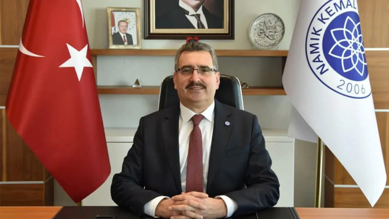 Şaibeli diploma skandalları bitmiyor: Sınava girmeyen rektör oğlu hukuk mezunu oldu! - Resim : 1