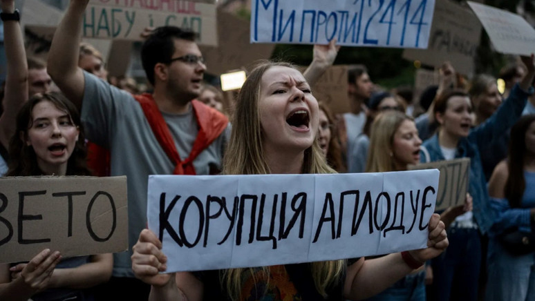 Aydınlık'tan kaçmaz... Gizli hesapları ortaya koyuyoruz: Zelenskiy'in hortumunun ucu BAE'ye çıkıyor! - Resim : 2