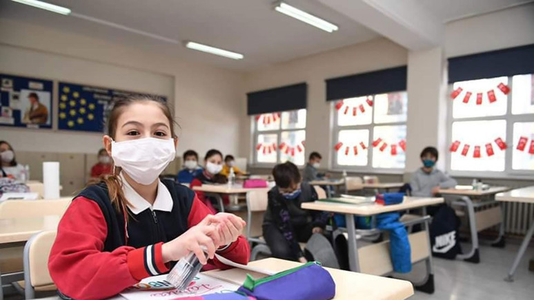 Velileri düşündüren soru: Bu sene okul çantası kaça dolar? - Resim : 1