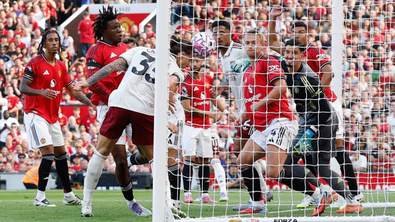 Arsenal, Manchester United'ı tek golle geçti - Resim : 1