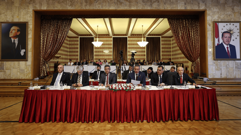 Barolar dinlendi: MHP’den tepki Kurtulmuş’tan uyarı - Resim : 1