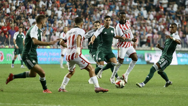 Samsunspor, UEFA Avrupa Ligi'ne veda etti! Kırmızı-beyazlılar, Konferans Ligi'nde mücadele edecek - Resim : 1