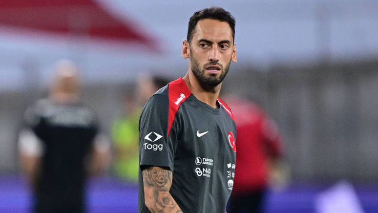 A Milli Takım'ın kaptanı Hakan Çalhanoğlu: 'Üç puan bizim için çok önemliydi' - Resim : 1