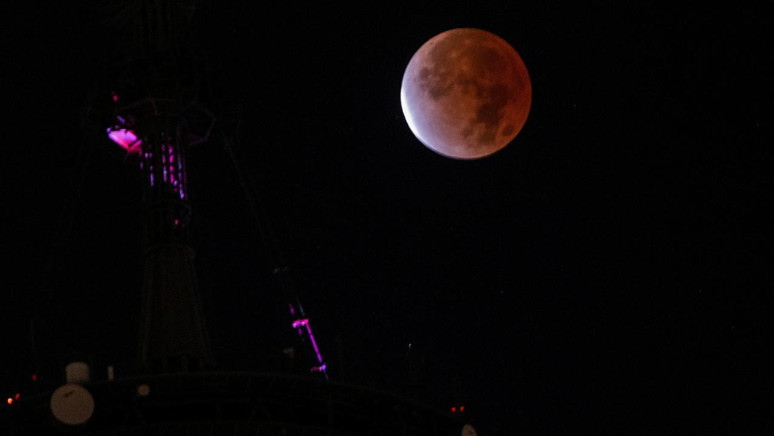 KANLI AY TUTULMASI NE ZAMAN, SAAT KAÇTA