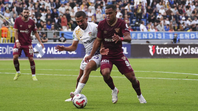 Eyüpspor-Göztepe maçında gol sesi çıkmadı! Mücadele 0-0'lık eşitlikle sona erdi - Resim : 1