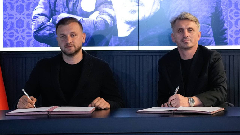 Eyüpspor'da Orhan Ak dönemi başladı - Resim : 1