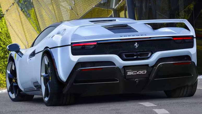 Dünyada bu araçtan sadece iki adet var! Ferrari SC40 tanıtıldı - Resim : 1